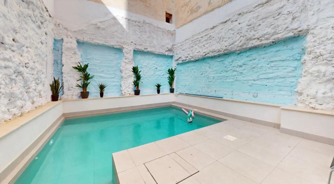 Apartamentos Breton 17 Double Deluxe Alicante Luaran gambar